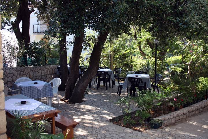 Apartament wakacyjny dla 5 osób, z Balkon/ taras w Rab (wyspa)