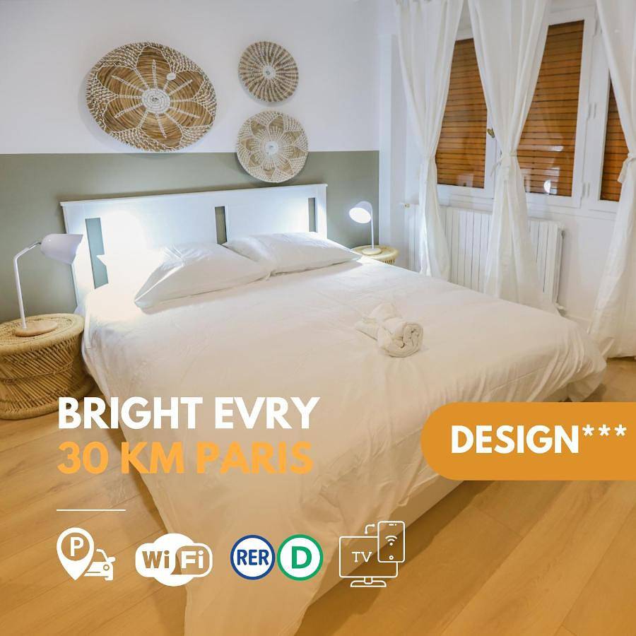Appartement entier, Appart'Hôtel Le Bright Evry- 4 Chambres Design in Évry-Courcouronnes, Essonne
