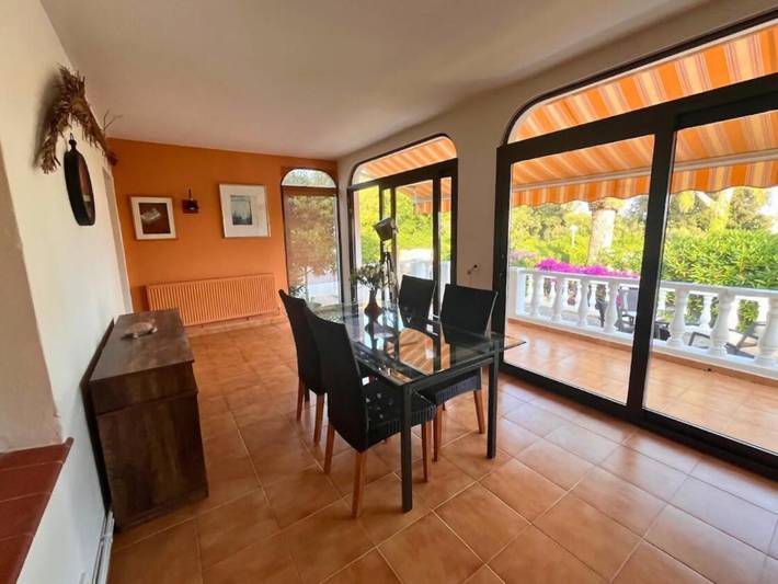 Casa rural para 5 personas, con terraza además de jardín y piscina en Maó - 3