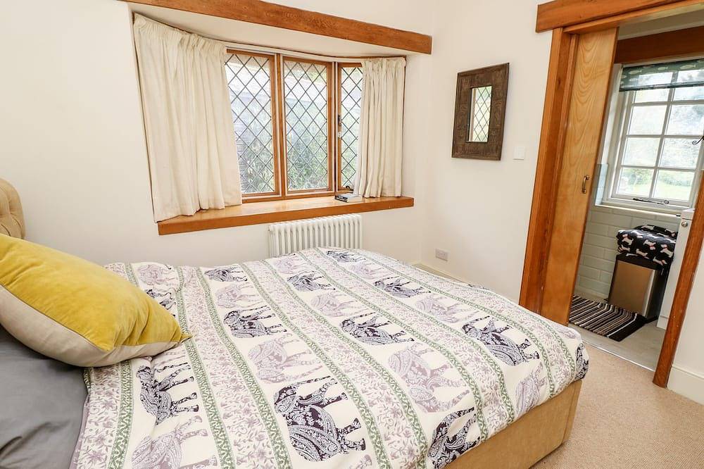19 Clatterford Shute, pet friendly, with a garden in Carisbrooke in Newport (Isla de Wight), Isla de Wight