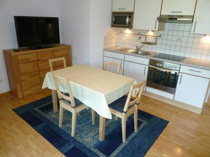 Ferienwohnung für 4 Personen, mit Balkon und Terrasse sowie Ausblick in Hainzenberg - 4