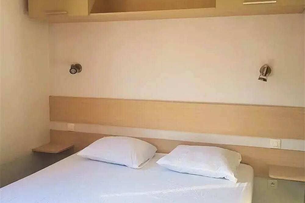 Mobil Home Louisiane Corsaire - 1 chambre 2 personnes in Annot, Région Castellane