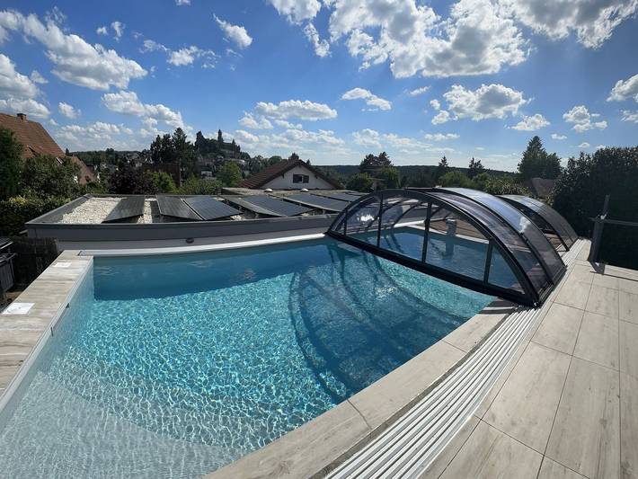 Ferienwohnung für 2 Personen, mit Whirlpool und Sauna sowie Garten und Pool, kinderfreundlich im Lahntal