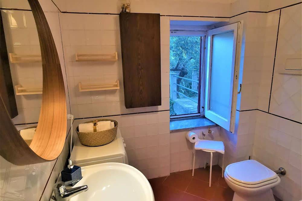 Ganze Wohnung, Panorama-Apartment für 4 Personen in Perdifumo, Cilento Coast