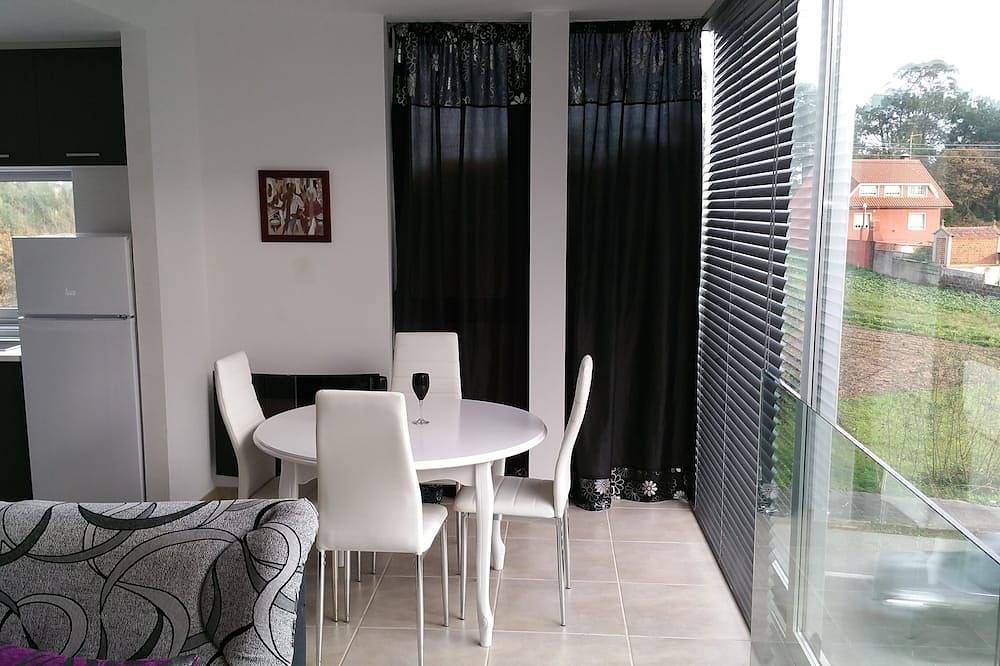 Apartamento entero, Descubrir y disfrutar en familia.<br>Mar - Monte y gastronomia in Riveira, Rias Baixas