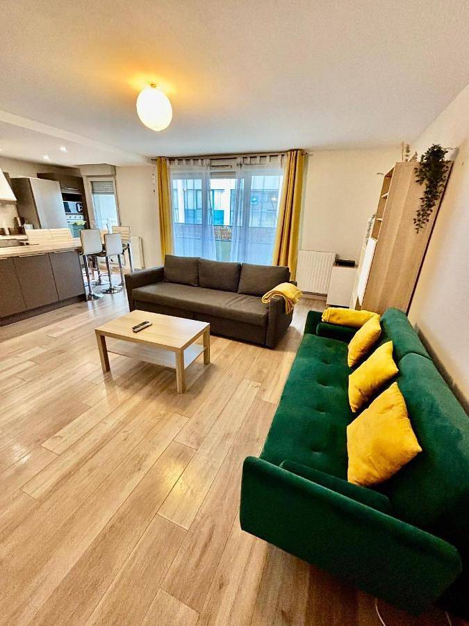 Gîte pour 8 personnes, avec jardin dans Parc de la Tête d'Or