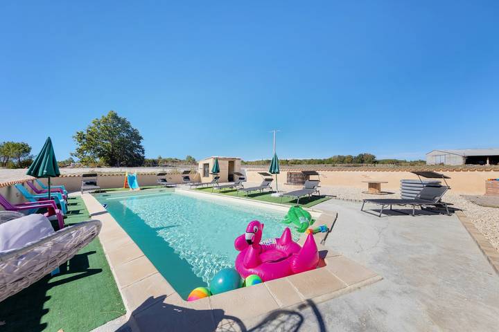 Ferienhaus 'L’alambic' mit privatem Pool, Terrasse und WLAN in Guizengeard, Charente