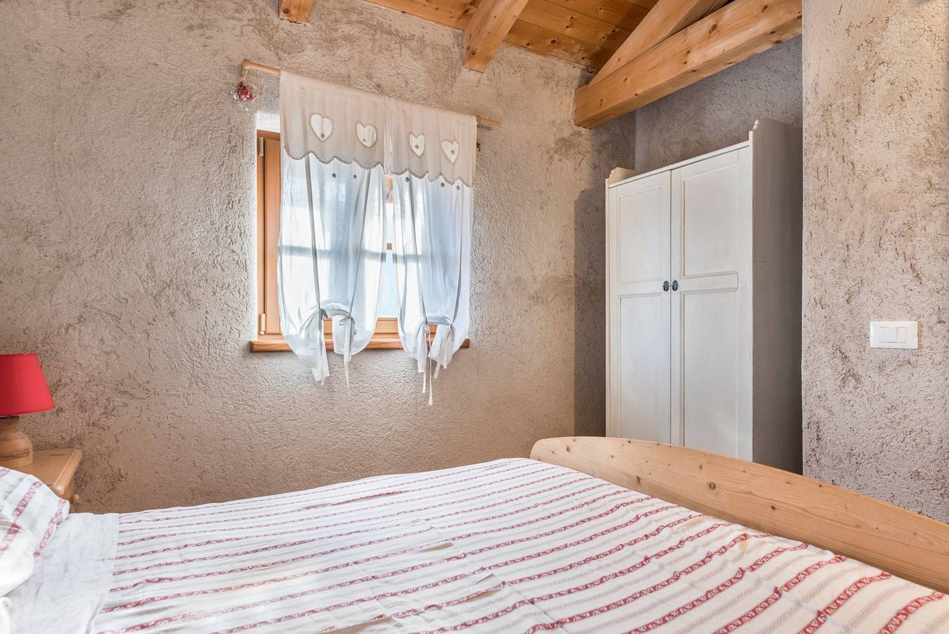 Chalet 'Baita Al Rossat' met bergzicht, tuin en wifi, foto 14
