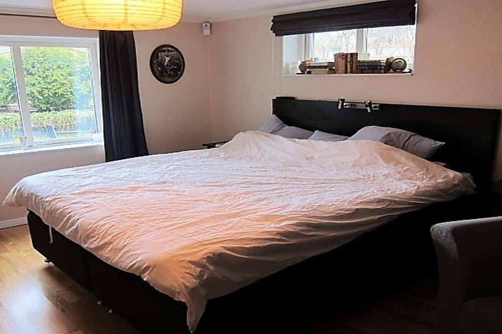 Familienfreundliche Villa, ruhige Gegend 10 Minuten von Stockholm und 5 Minuten vom Strand entfernt in Täby kommun, Schwedische Ostsee