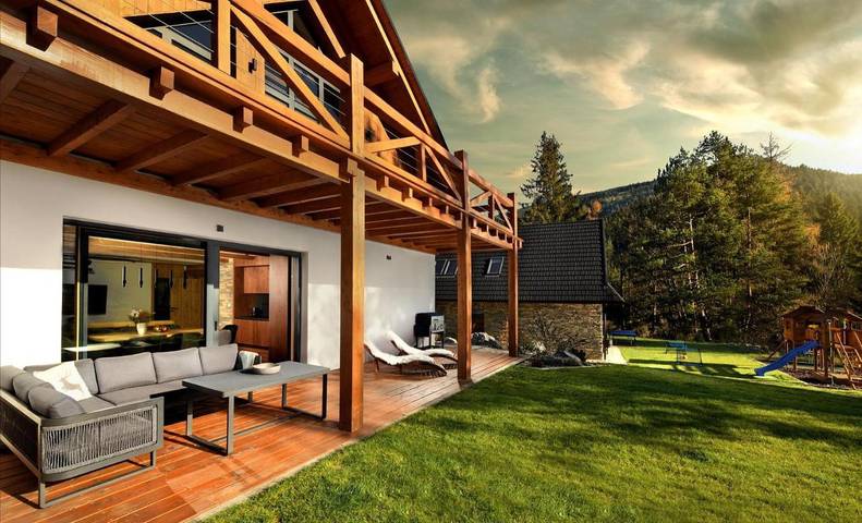 Lodge für 18 Personen, mit Kinderpool und Ausblick sowie Garten - 1