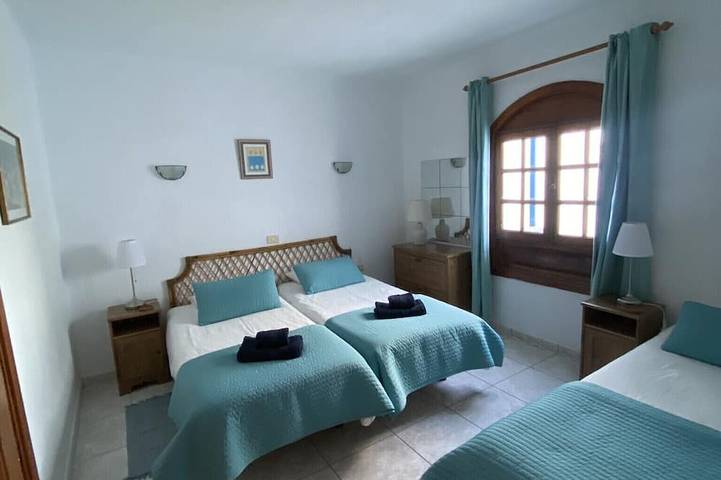 Ganze Wohnung, 2 beheizte Gemeinschaftspools und ein Planschbecken mit Meerblick in Puerto del Carmen, Tías