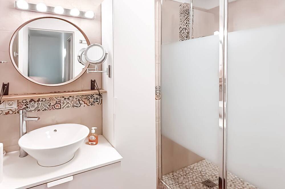 Apartamento entero, Bright apartment near Paris - sleeps 4 in Ivry-sur-Seine, Valle del Marne