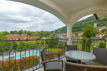 Gîte pour 4 personnes, avec piscine et terrasse, animaux acceptés dans Brežice