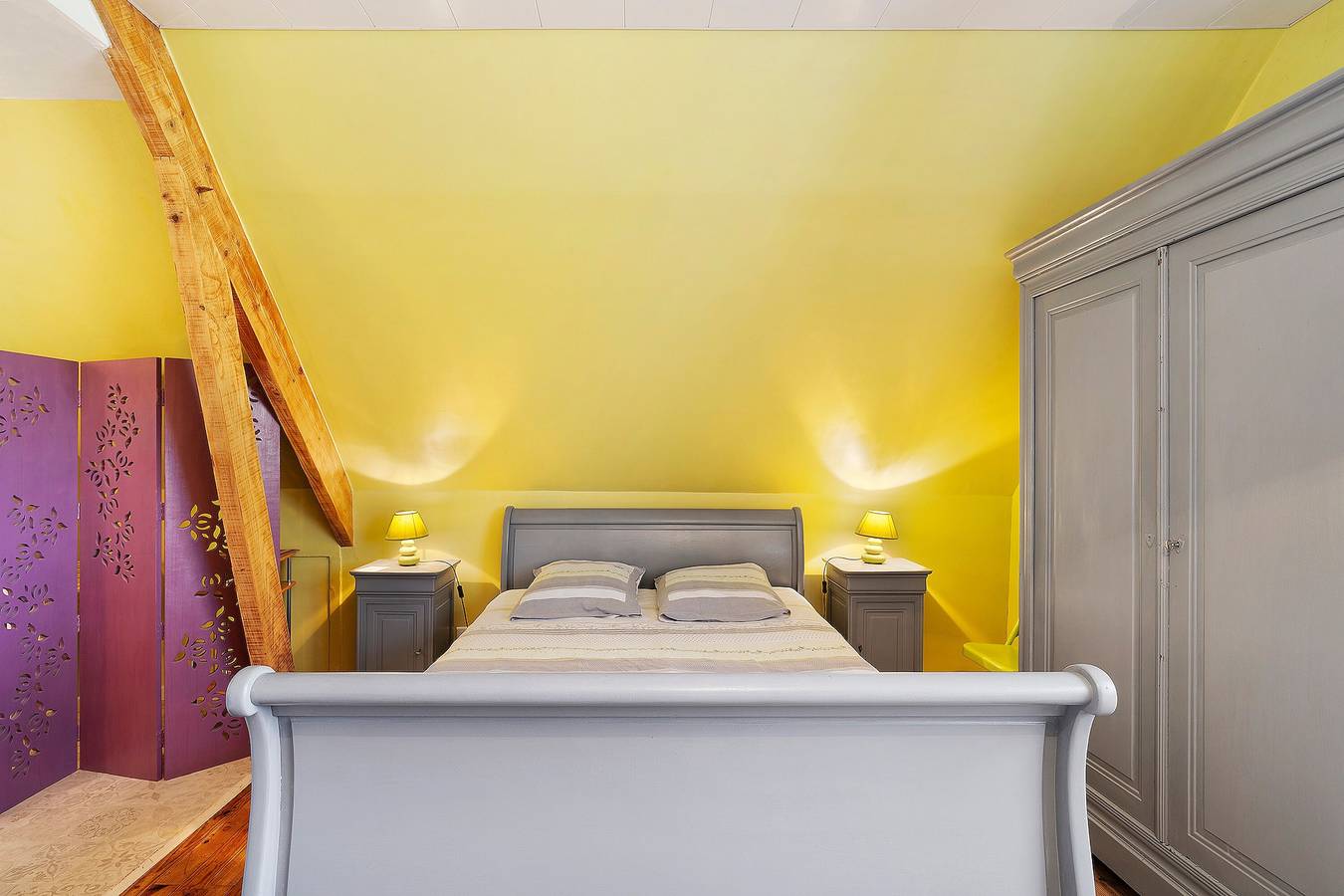 Habitación familiar L’Orée Du Bois con piscina, terraza y Wi-Fi in Montpon-Ménestérol, Périgord Blanc