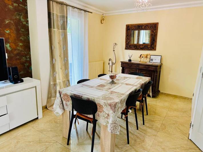 Location de vacances pour 8 personnes, avec jardin et terrasse à Montmorency - 4