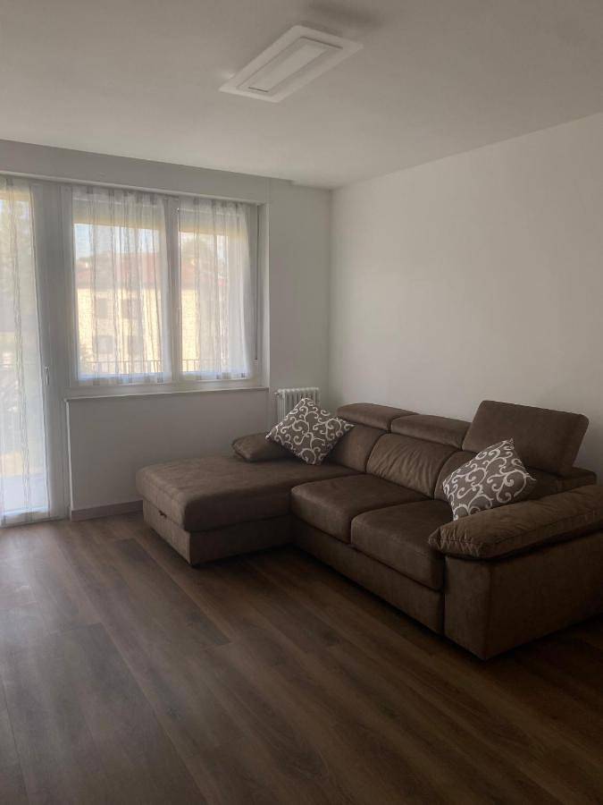 Gîte pour 5 personnes, avec vue et balcon à Cles - 2