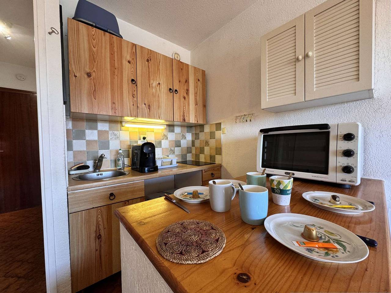 Ganze Wohnung, Studio-Kabine in Brusc, nah am Meer, 4 Schlafplätze in Six-Fours les Plages, Toulon Region