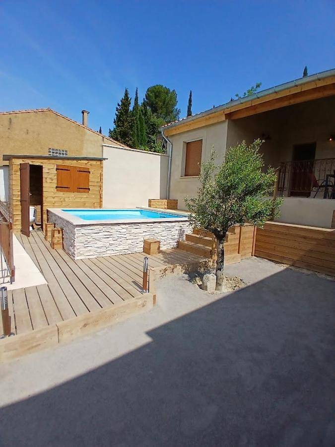 Location de vacances pour 6 personnes, avec jardin et jacuzzi ainsi que piscine et terrasse à Pennautier - 2