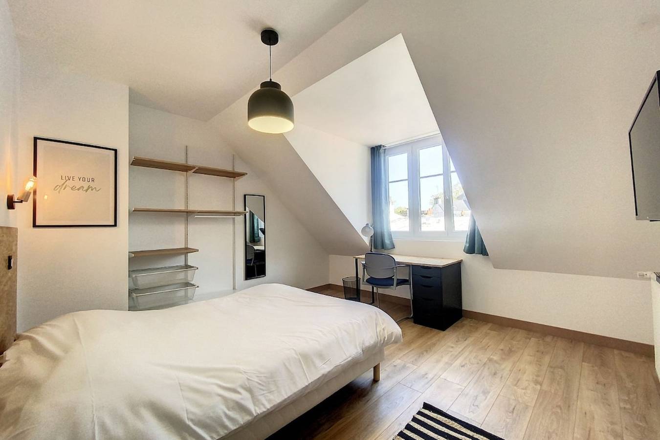 Chambre privée élégante 5 - jardin & espace commun in Lorient, Côte des Mégalithes