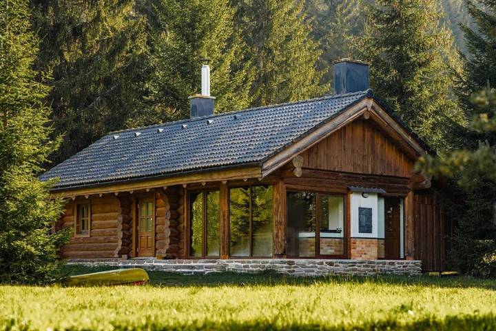 Chalet für 4 Personen, mit Terrasse und Garten sowie Ausblick und Seeblick im Böhmerwald