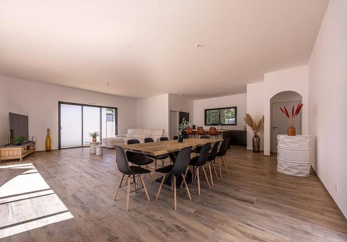 Villa pour 8 personnes, avec terrasse et jardin - 1