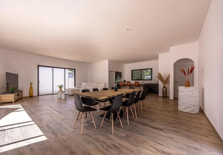 Villa pour 8 personnes, avec terrasse et jardin - 1