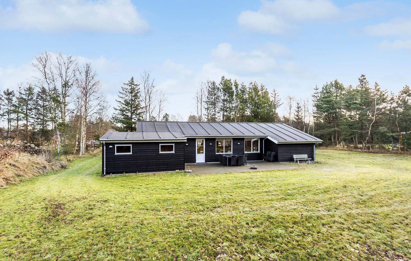 Feriehus for 12 personer med terrasse in Bratten, Jerup