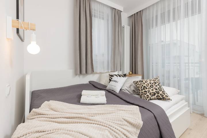 Entire apartment, Cozy Apartment | Balcony, Parking and Workspace in Piaseczno, Masovia
