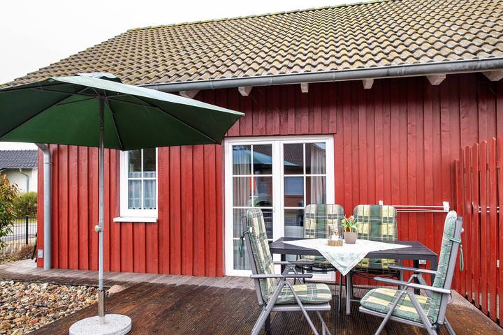 Ferienhaus für 4 Personen, mit Garten in Zierow