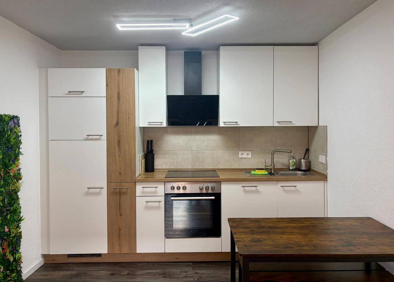 Ganze Wohnung, Siyen one with 24h Check-in in Lampertheim, Bergstraße