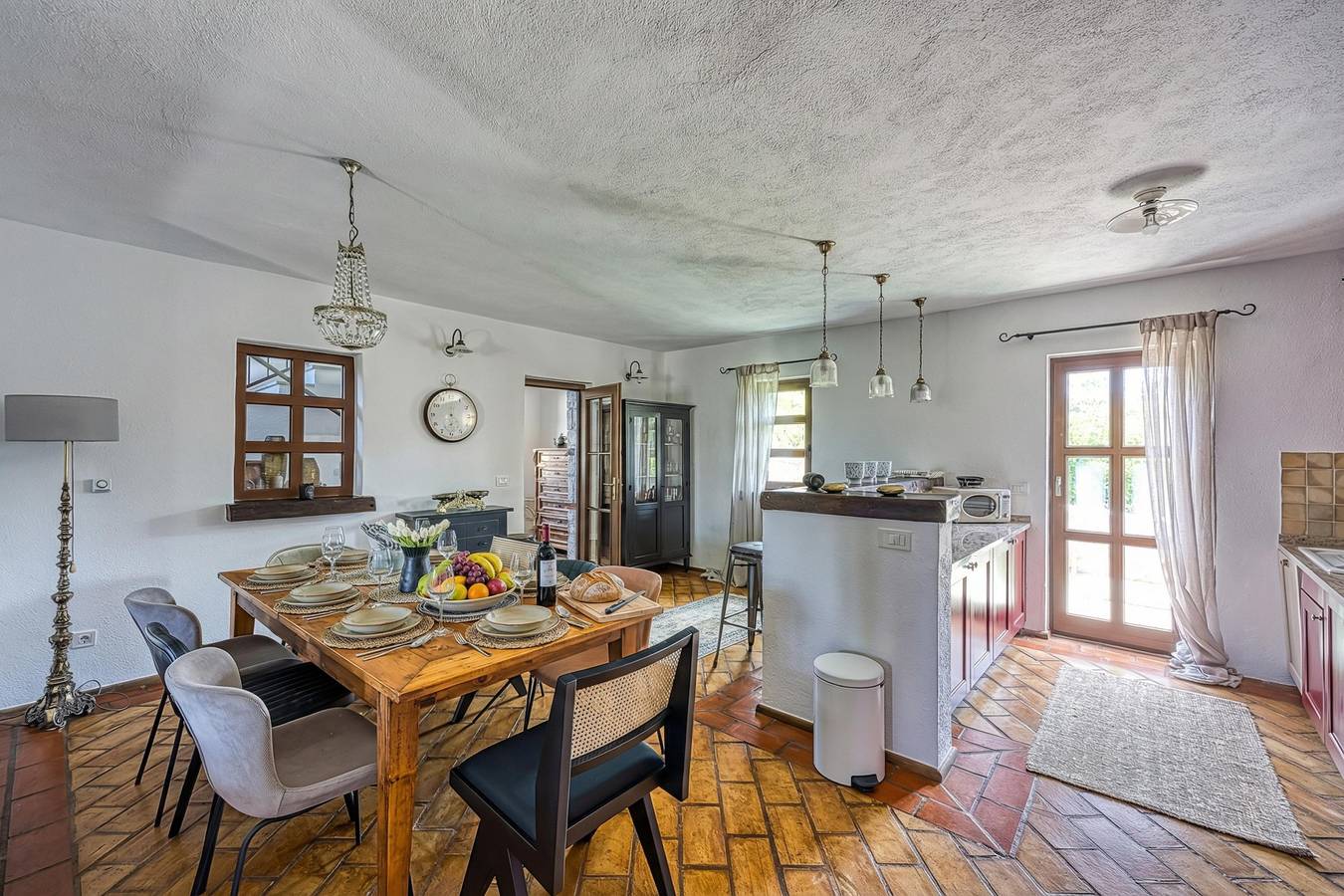 Rustic Pool Villa Aryana in Sveti Lovreč Pazenatički, Zentralistrien