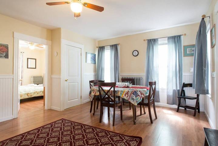Vacation rental for 8 people in Salem (MA)