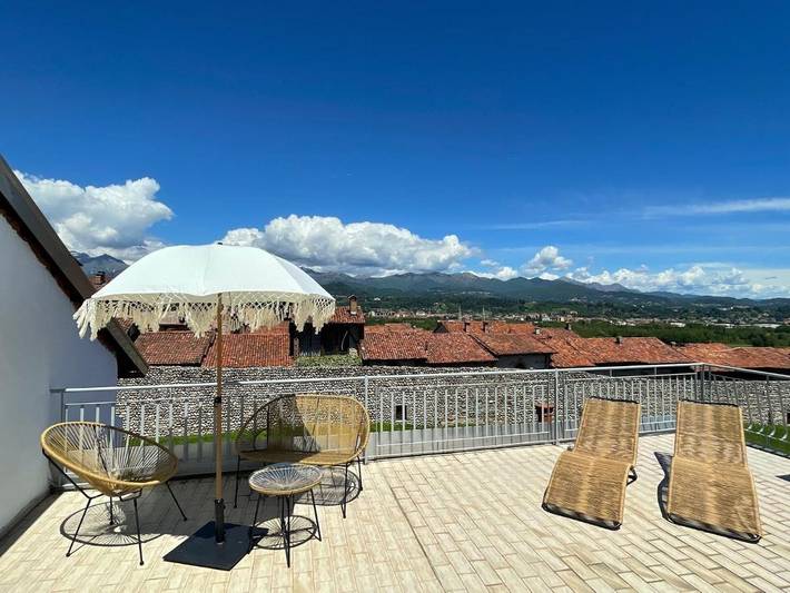 Appartamento per 2 persone, con Balcone e Terrazza nonché Giardino e Panorama a Candelo
