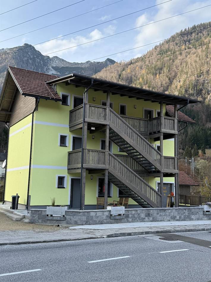 Ferienwohnung, mit Balkon und Garten sowie Ausblick