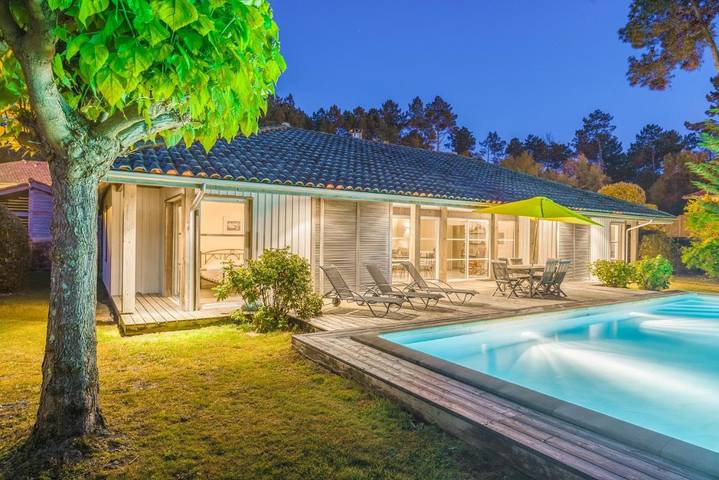 Parc de vacances pour 10 personnes, avec terrasse ainsi que jardin et piscine, animaux acceptés dans les Landes - 2