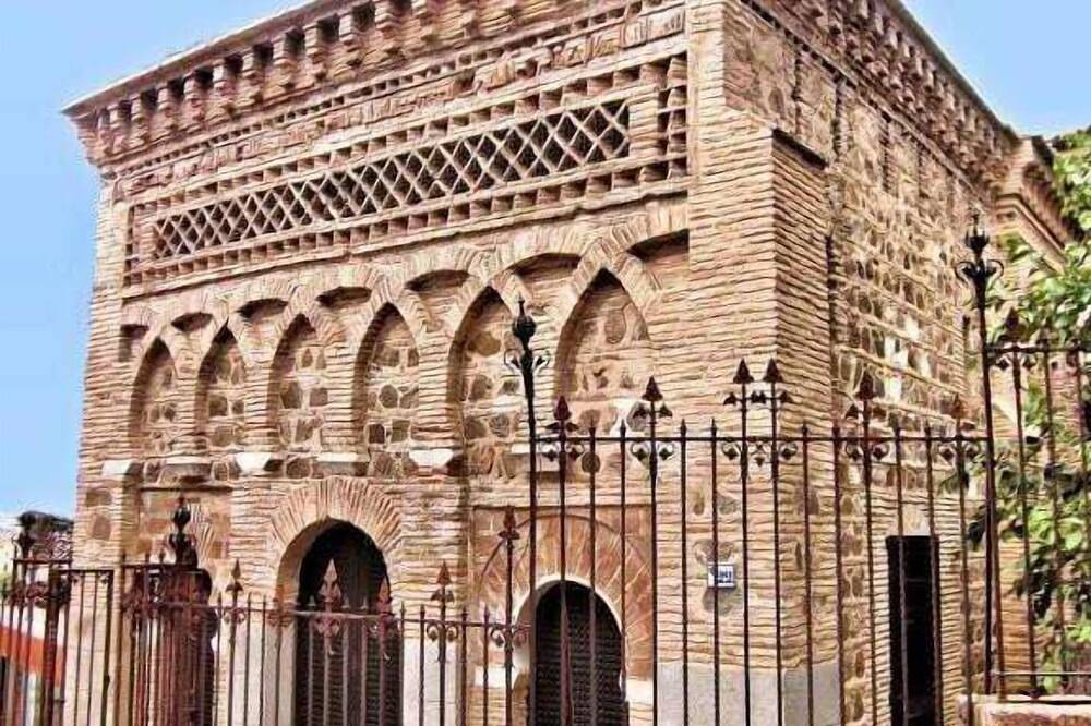 Entire apartment, Apartment Toledo Casa del Vado in Toledo, Toledo Province