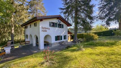 Gîte pour 15 personnes, avec terrasse et jardin à Georgenberg