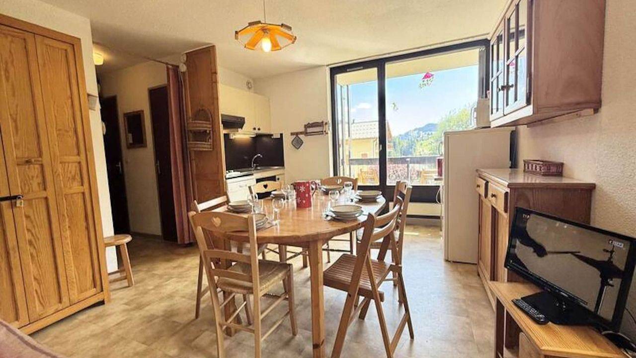 Ganze Ferienwohnung, Ferienwohnung für 6 Personen (35 m²) in Flumet in Flumet, Albertville und Umgebung