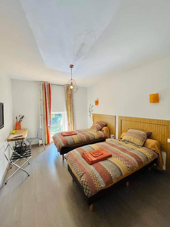 Chambre d’hôte pour 2 personnes, avec jacuzzi ainsi que terrasse et jardin dans les Ardennes - 2