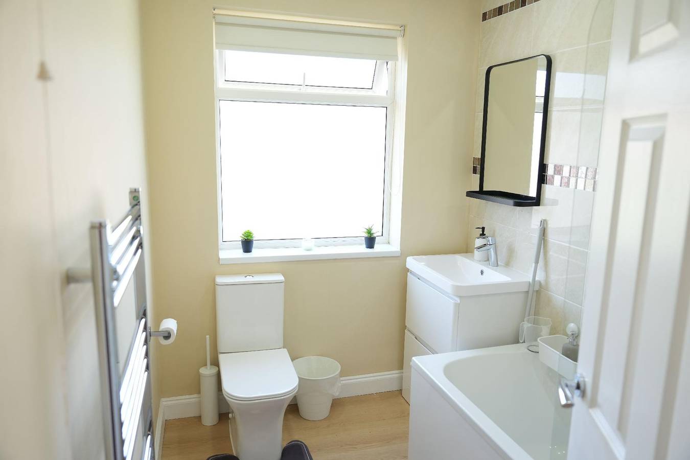 Holiday home "3bed house with parking and office" in Nottingham, East Midlands