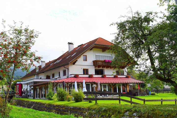 Doppelzimmer mit Frühstück ohne Balkon in Kreuzeckgruppe, Dellach im Drautal