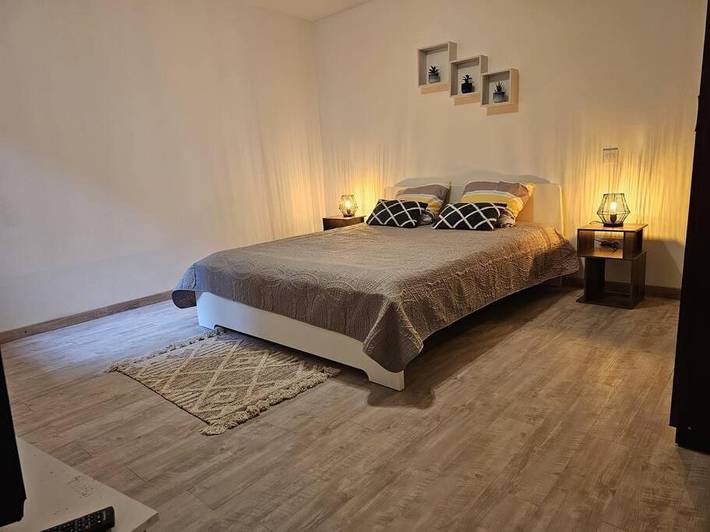 Gîte pour 4 personnes, avec vue sur le lac dans Lac de Nantua - 4