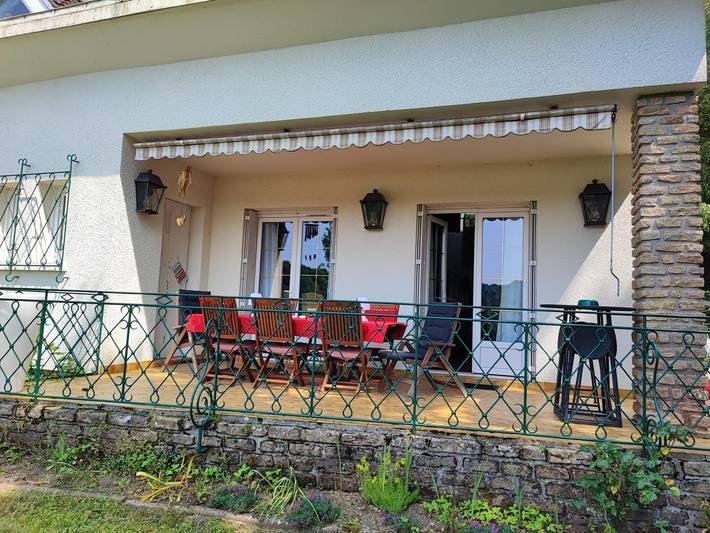 Gîte pour 12 personnes, avec jardin