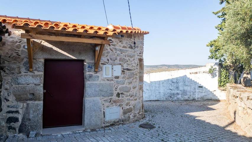 Location de vacances pour 3 personnes, avec vue à Vila Flor - 3