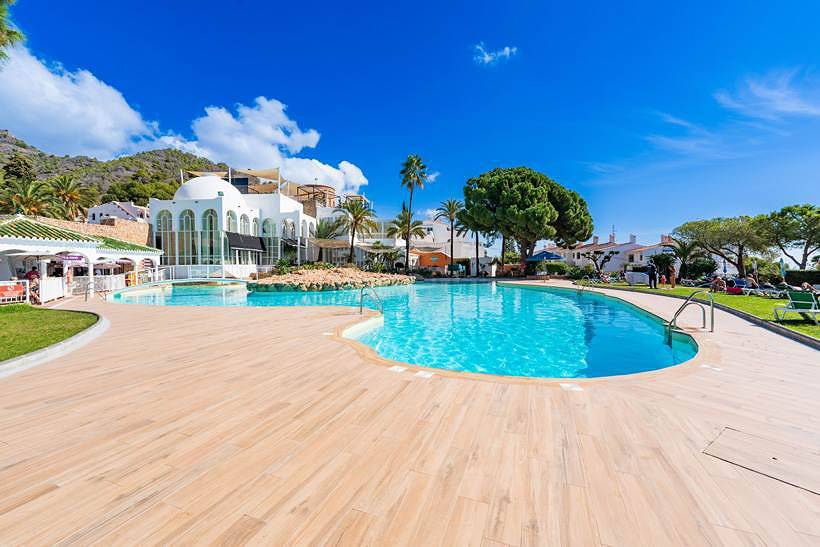 Ganze Wohnung, Ferienwohnung für 5 Personen mit Pool in Nerja, Costa del Sol