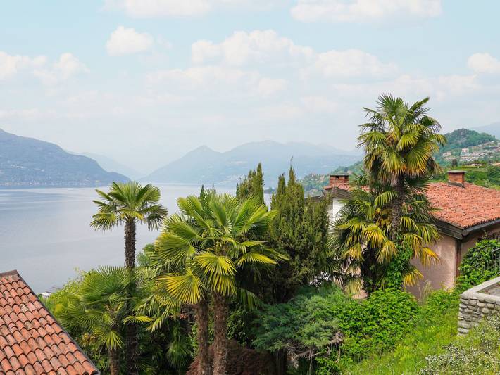 Ferienwohnung für 4 Personen, mit Terrasse und Garten sowie Seeblick