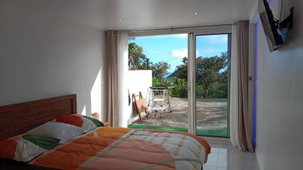 Maison d’hôte pour 2 personnes, avec vue ainsi que terrasse et jardin à Petite-Île