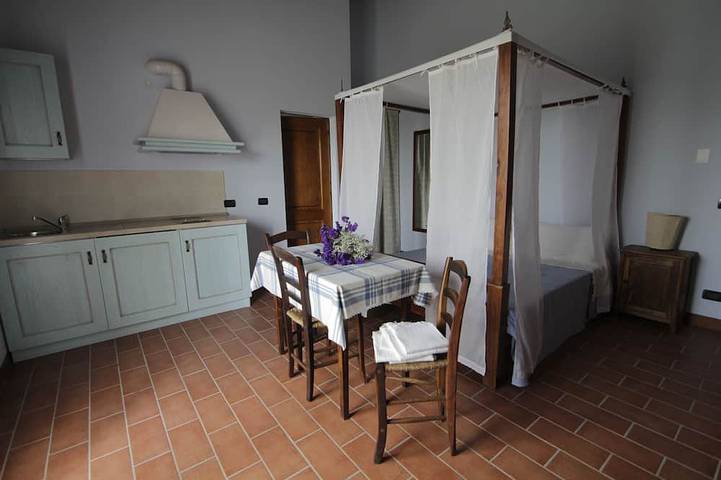 Ganze Wohnung, Ferienhaus am Ufer des Flusses Po und von grünen in Emiliana umgeben in Bondeno, Ferrara Provinz