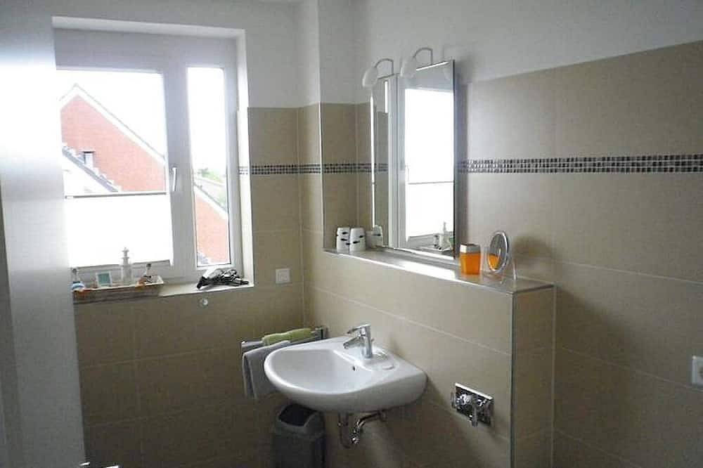 Kniepsand in der Amrumer Welle in Wittdün, Amrum