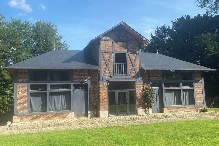 Le gîte du château. Terrain de tennis. Ferme pédagogique.…. in Bertreville-Saint-Ouen, Région de Dieppe
